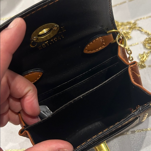 Wallet - Picture 4 of 6